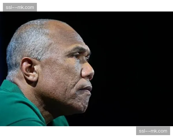 意大利无法打进世界杯很正常？孔布阿雷言论引热议